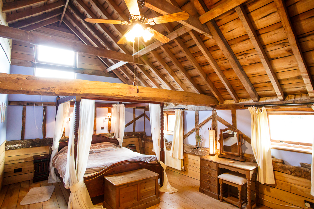 Granary Four Poster 